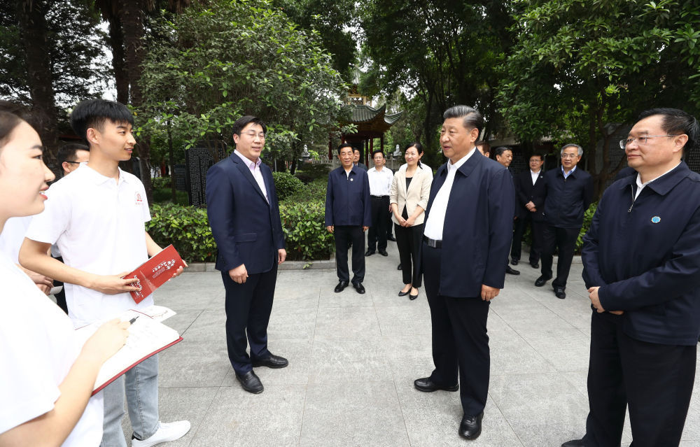 镜观·领航丨千年瑰宝焕新彩,总书记这样指引中医药事业发展